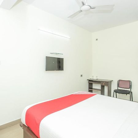 Oyo 13170 Victory Suites Bangalore Bagian luar foto
